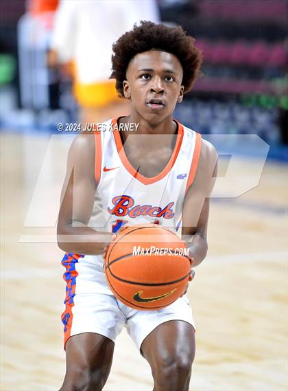 Thumbnail 2 in Campbell Hall vs Rainer Beach (Tarkanian Classic) photogallery.