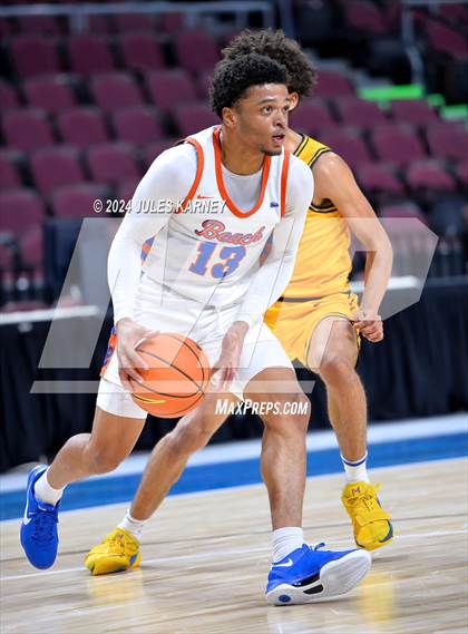 Thumbnail 3 in Campbell Hall vs Rainer Beach (Tarkanian Classic) photogallery.