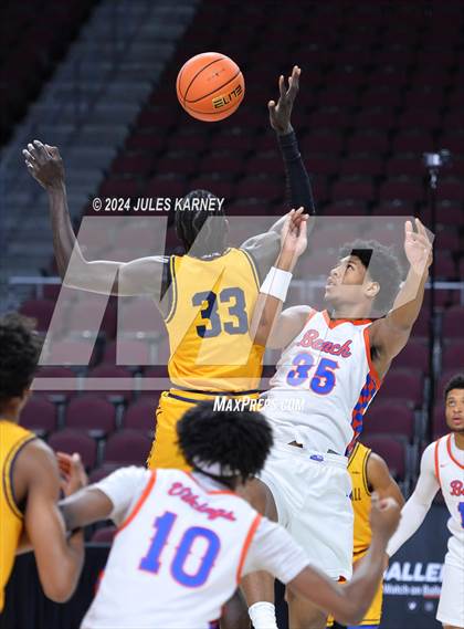Thumbnail 1 in Campbell Hall vs Rainer Beach (Tarkanian Classic) photogallery.