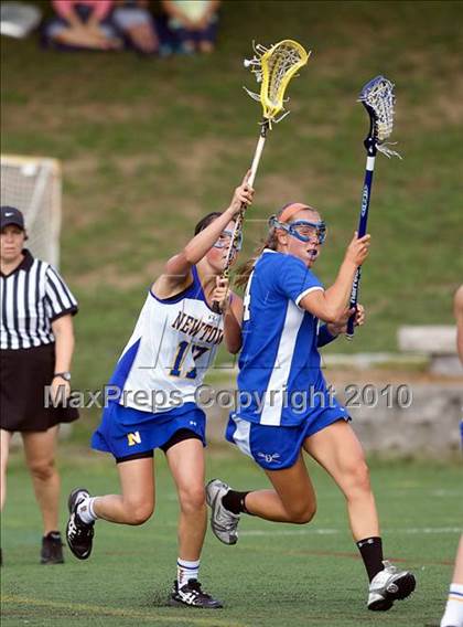 Thumbnail 3 in Darien @ Newtown (CIAC Division I Quarterfinal) photogallery.