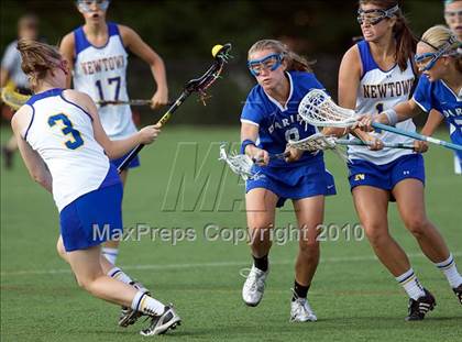 Thumbnail 3 in Darien @ Newtown (CIAC Division I Quarterfinal) photogallery.