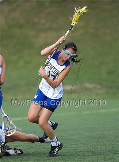Thumbnail 3 in Darien @ Newtown (CIAC Division I Quarterfinal) photogallery.