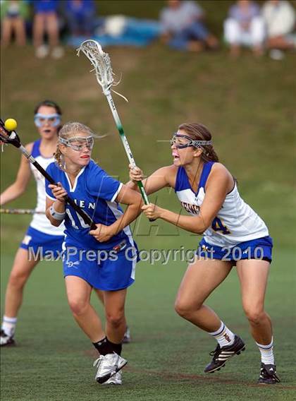 Thumbnail 2 in Darien @ Newtown (CIAC Division I Quarterfinal) photogallery.