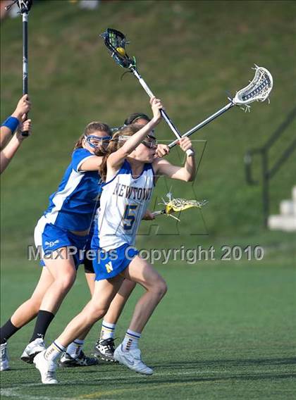 Thumbnail 2 in Darien @ Newtown (CIAC Division I Quarterfinal) photogallery.