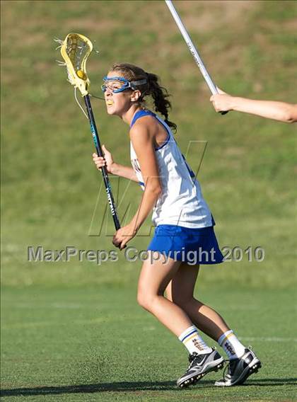 Thumbnail 2 in Darien @ Newtown (CIAC Division I Quarterfinal) photogallery.