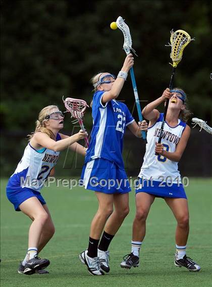 Thumbnail 2 in Darien @ Newtown (CIAC Division I Quarterfinal) photogallery.
