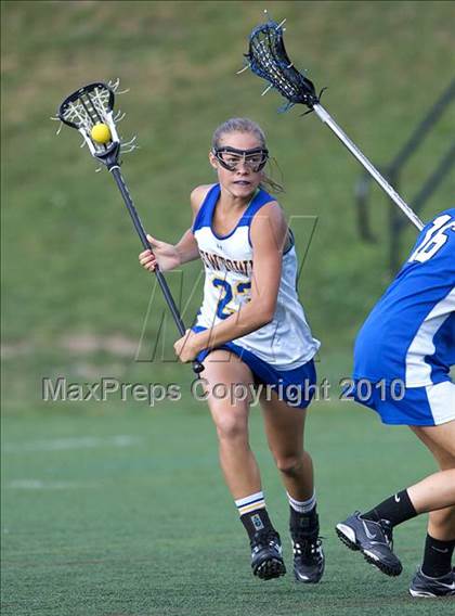 Thumbnail 1 in Darien @ Newtown (CIAC Division I Quarterfinal) photogallery.