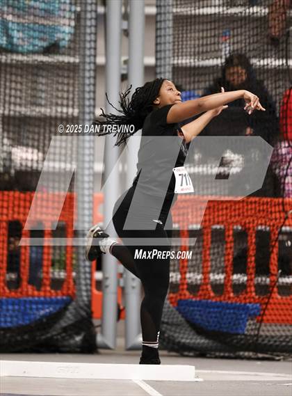 Thumbnail 2 in VHSL Indoor Track State Championships (Shot Put - Class 5 & 6) photogallery.