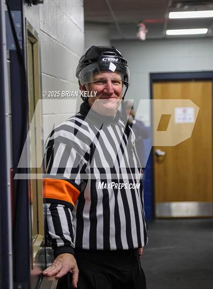 Thumbnail 3 in Hingham vs Braintree (Holiday Classic Tournament)  photogallery.