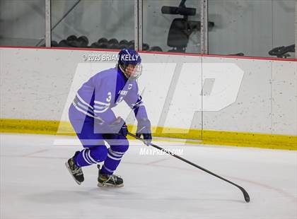 Thumbnail 2 in Hingham vs Braintree (Holiday Classic Tournament)  photogallery.