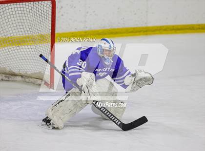 Thumbnail 1 in Hingham vs Braintree (Holiday Classic Tournament)  photogallery.