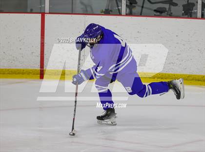 Thumbnail 1 in Hingham vs Braintree (Holiday Classic Tournament)  photogallery.