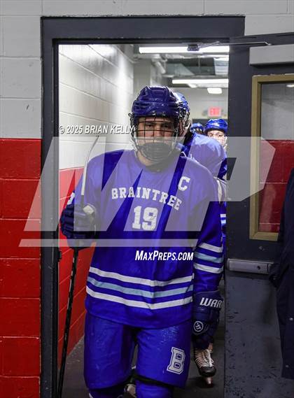 Thumbnail 3 in Hingham vs Braintree (Holiday Classic Tournament)  photogallery.