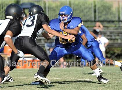Thumbnail 2 in Bishop Amat @ Servite photogallery.