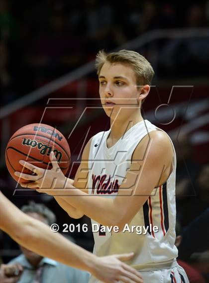 Thumbnail 1 in Woods Cross vs. Olympus (UHSAA 4A Semifinal) photogallery.