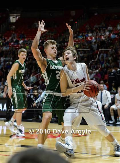 Thumbnail 1 in Woods Cross vs. Olympus (UHSAA 4A Semifinal) photogallery.