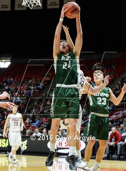 Thumbnail 1 in Woods Cross vs. Olympus (UHSAA 4A Semifinal) photogallery.