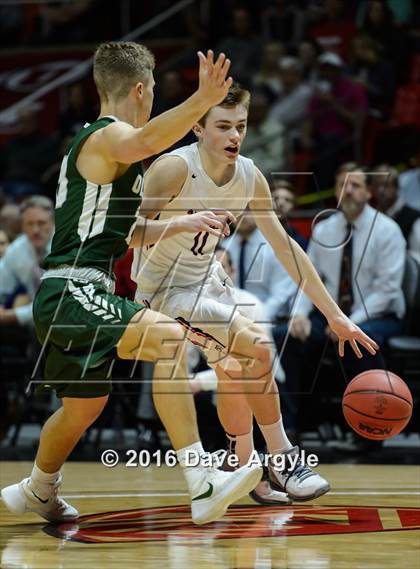 Thumbnail 2 in Woods Cross vs. Olympus (UHSAA 4A Semifinal) photogallery.