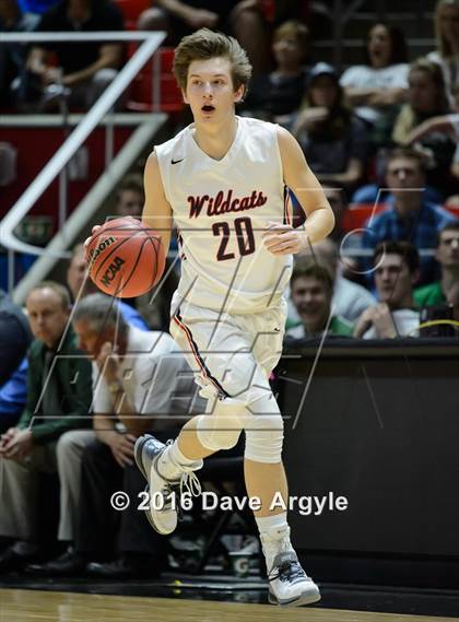 Thumbnail 3 in Woods Cross vs. Olympus (UHSAA 4A Semifinal) photogallery.
