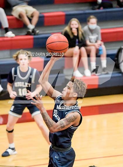 Thumbnail 2 in Higley vs McClintock (MLK Dream Classic) photogallery.