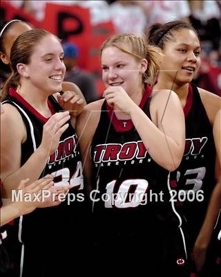 Thumbnail 3 in Troy vs. Carondelet (CIF State D2 Final) photogallery.