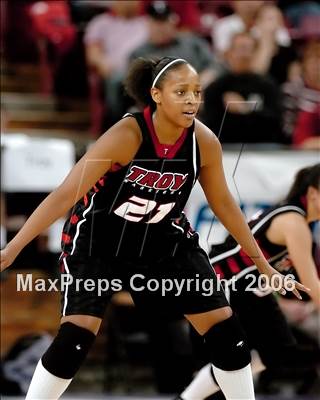 Thumbnail 1 in Troy vs. Carondelet (CIF State D2 Final) photogallery.