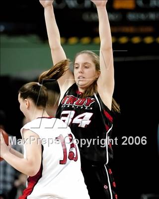 Thumbnail 3 in Troy vs. Carondelet (CIF State D2 Final) photogallery.