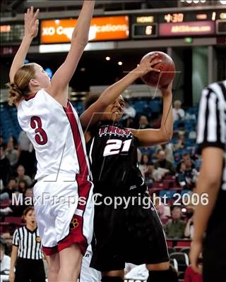 Thumbnail 3 in Troy vs. Carondelet (CIF State D2 Final) photogallery.
