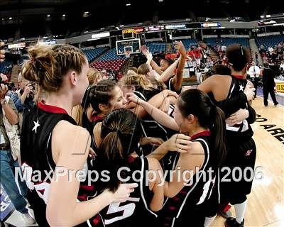 Thumbnail 2 in Troy vs. Carondelet (CIF State D2 Final) photogallery.