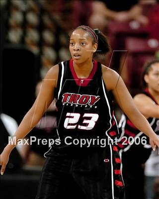 Thumbnail 2 in Troy vs. Carondelet (CIF State D2 Final) photogallery.