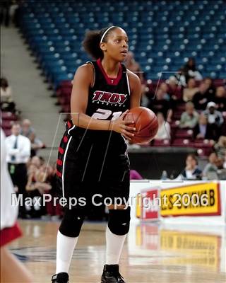 Thumbnail 2 in Troy vs. Carondelet (CIF State D2 Final) photogallery.