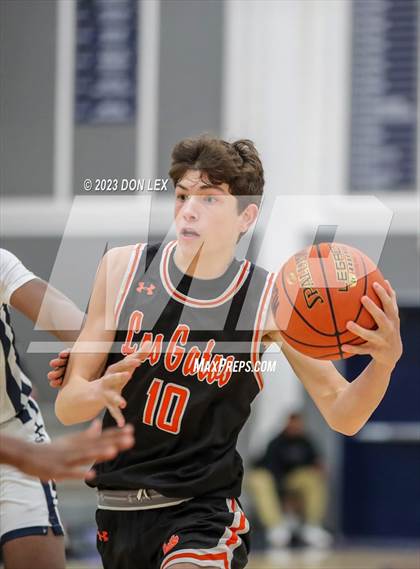 Thumbnail 2 in Los Gatos @ Justin-Siena (CIF State Boys Basketball Championships - Round 1 D3) photogallery.