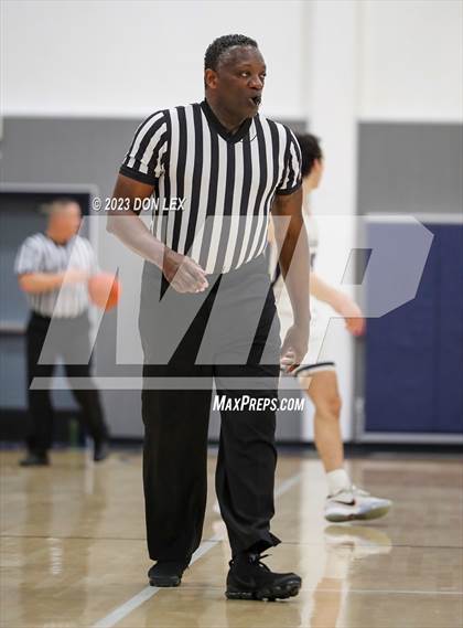 Thumbnail 3 in Los Gatos @ Justin-Siena (CIF State Boys Basketball Championships - Round 1 D3) photogallery.