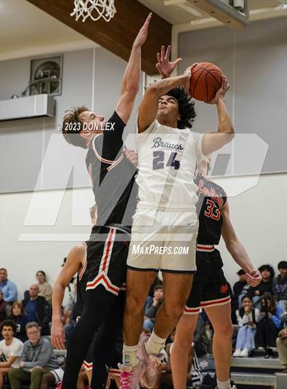 Thumbnail 3 in Los Gatos @ Justin-Siena (CIF State Boys Basketball Championships - Round 1 D3) photogallery.