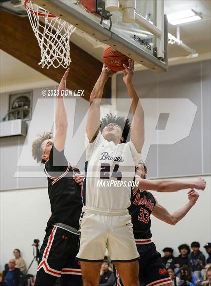 Thumbnail 1 in Los Gatos @ Justin-Siena (CIF State Boys Basketball Championships - Round 1 D3) photogallery.