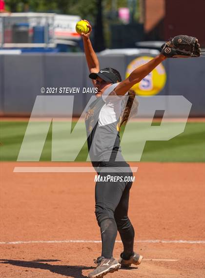 Thumbnail 1 in Vista Grande @ Salpointe Catholic (AIA 4A Final) photogallery.