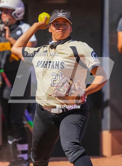 Thumbnail 1 in Vista Grande @ Salpointe Catholic (AIA 4A Final) photogallery.