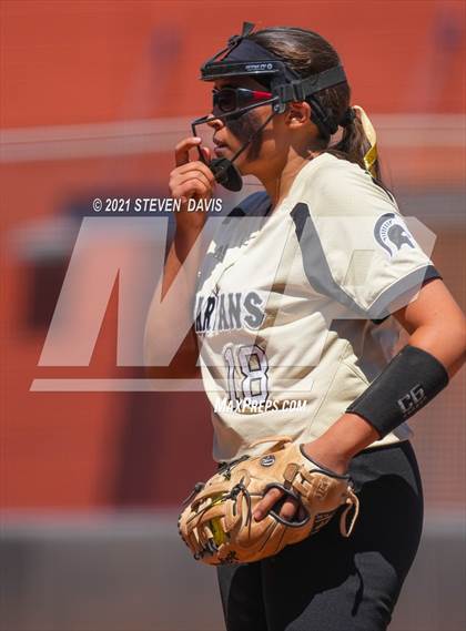 Thumbnail 1 in Vista Grande @ Salpointe Catholic (AIA 4A Final) photogallery.