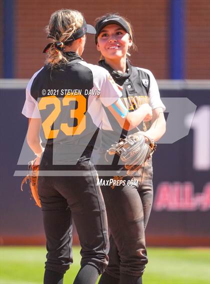 Thumbnail 1 in Vista Grande @ Salpointe Catholic (AIA 4A Final) photogallery.