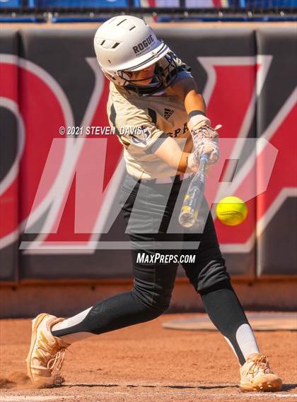 Thumbnail 1 in Vista Grande @ Salpointe Catholic (AIA 4A Final) photogallery.