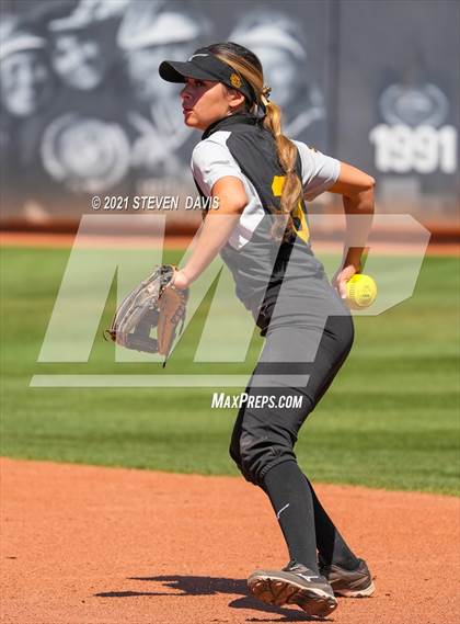 Thumbnail 1 in Vista Grande @ Salpointe Catholic (AIA 4A Final) photogallery.