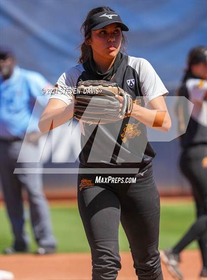 Thumbnail 1 in Vista Grande @ Salpointe Catholic (AIA 4A Final) photogallery.