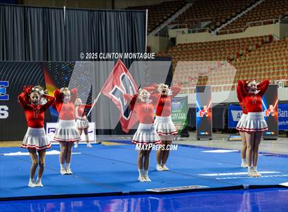 Thumbnail 3 in Florence - Cheer (AIA Division III-IV Final) photogallery.