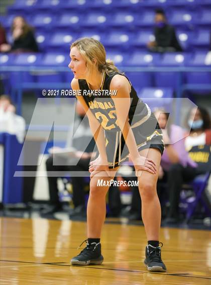 Thumbnail 1 in Crandall vs Red Oak (UIL 5A Bi-District) photogallery.
