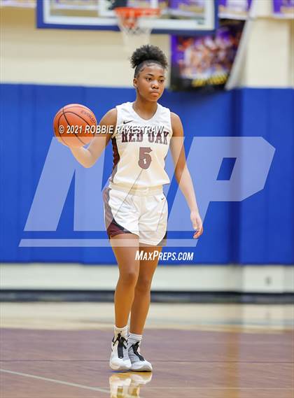 Thumbnail 2 in Crandall vs Red Oak (UIL 5A Bi-District) photogallery.