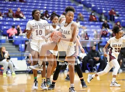 Thumbnail 2 in Crandall vs Red Oak (UIL 5A Bi-District) photogallery.