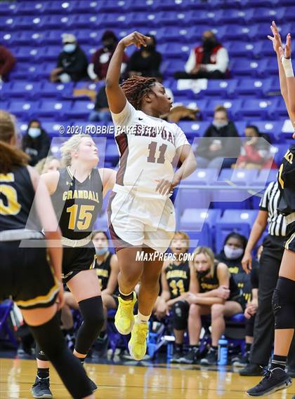 Thumbnail 3 in Crandall vs Red Oak (UIL 5A Bi-District) photogallery.