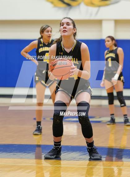 Thumbnail 1 in Crandall vs Red Oak (UIL 5A Bi-District) photogallery.