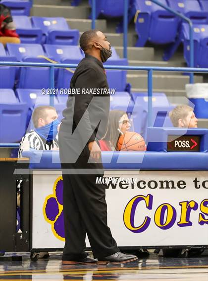 Thumbnail 1 in Crandall vs Red Oak (UIL 5A Bi-District) photogallery.
