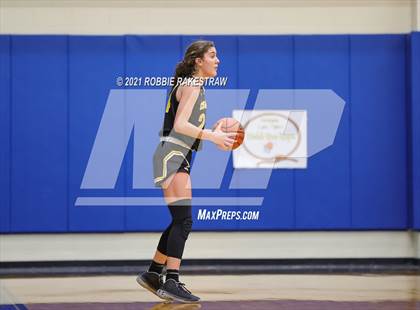 Thumbnail 3 in Crandall vs Red Oak (UIL 5A Bi-District) photogallery.